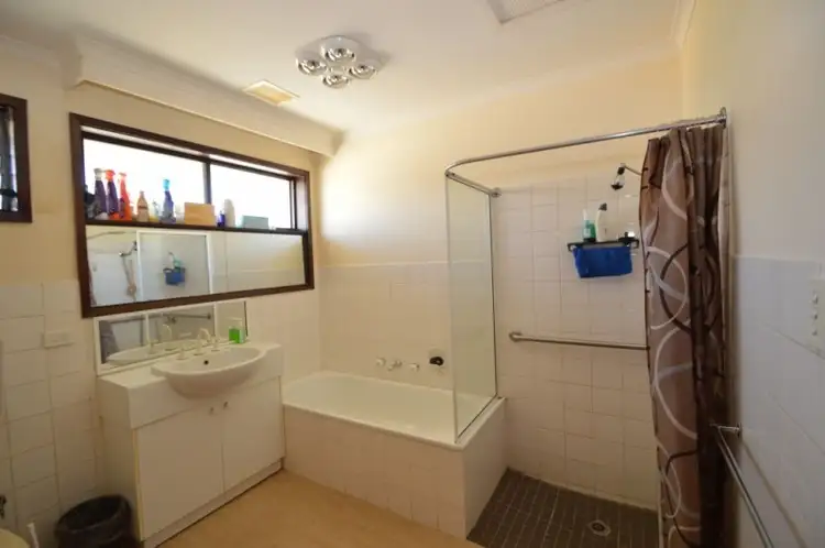 Fifth view of Homely unit listing, 1/2 Armstrong Court, Wangaratta VIC 3677