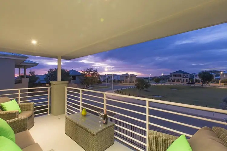 21 Southport Loop, Burns Beach WA 6028