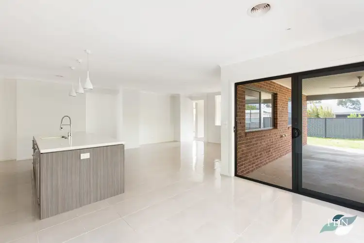 Fourth view of Homely house listing, 2 Loma Court, Tarneit VIC 3029