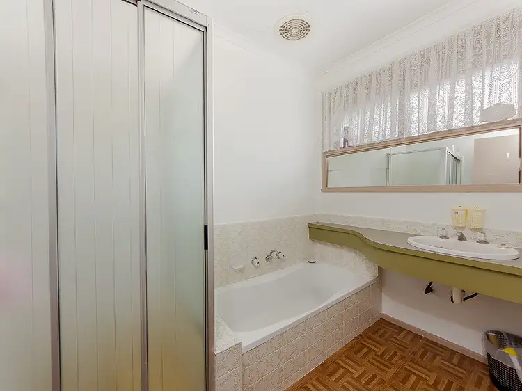 Sixth view of Homely house listing, 7 Trevose Court, Albanvale VIC 3021