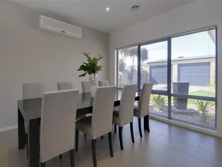 Sixth view of Homely house listing, 10 Alexandra Avenue, Traralgon VIC 3844