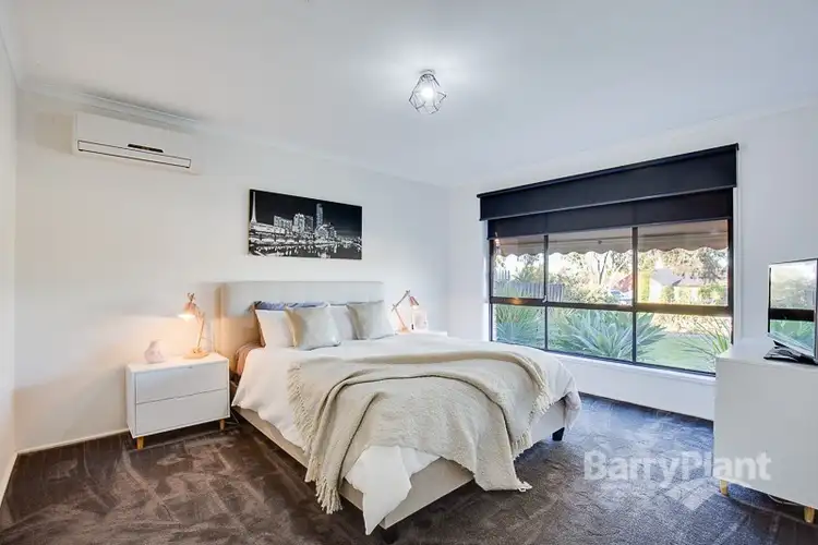 Fifth view of Homely house listing, 7 Wakatipu Court, Taylors Lakes VIC 3038