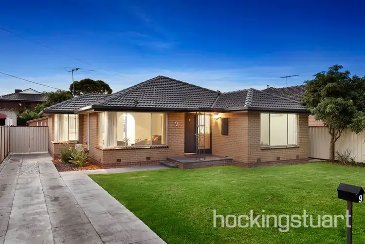 9 Mcintyre Drive, Altona VIC 3018