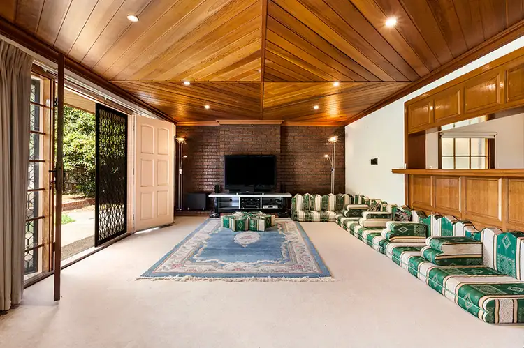 Second view of Homely house listing, 11 Kinlock Street, Macleod VIC 3085