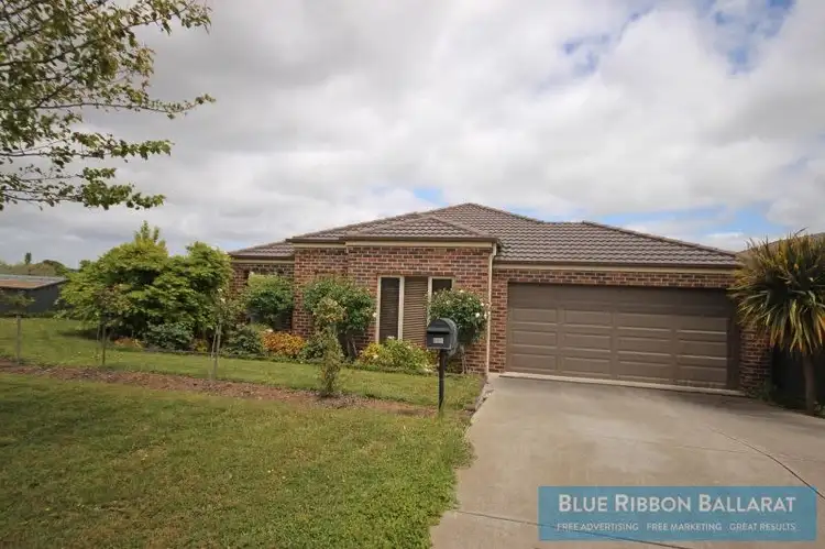 19 Chilton Close, Delacombe VIC 3356