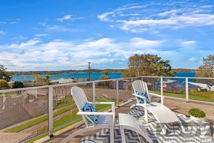 102 Fishing Point Road, Fishing Point NSW 2283