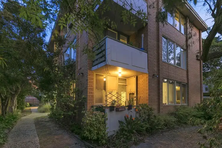 1/11 Lansdowne Road, St Kilda East VIC 3183