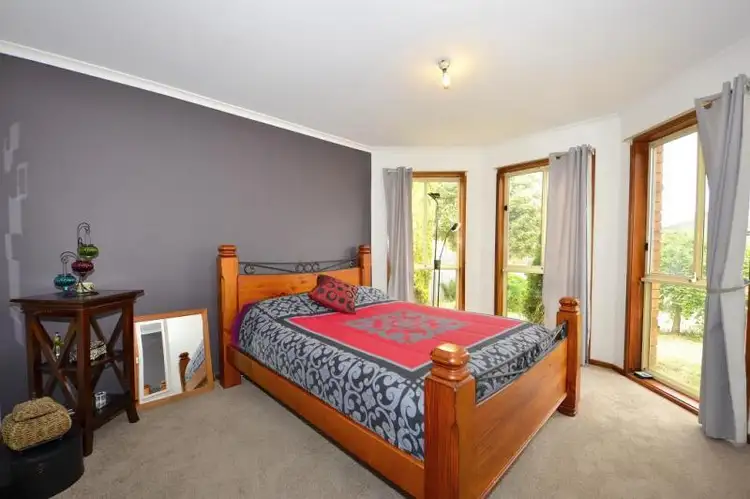 Seventh view of Homely house listing, 8 Flemington Crescent, Werribee VIC 3030