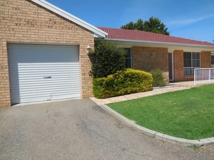 2/114 Gibson Street, Goulburn NSW 2580
