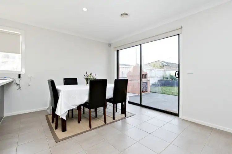 Fifth view of Homely house listing, 10 Ebony Way, Tarneit VIC 3029