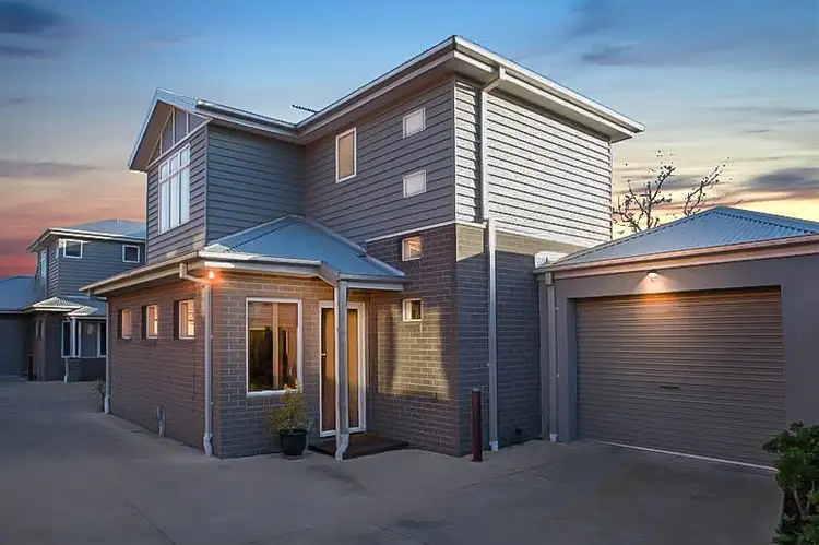 2/23 Baird Street, Maidstone VIC 3012
