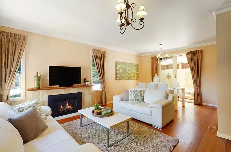 1 Hylton Crescent, Forest Hill VIC 3131
