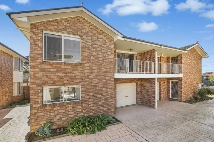 2/19 Bay Rd, The Entrance NSW 2261