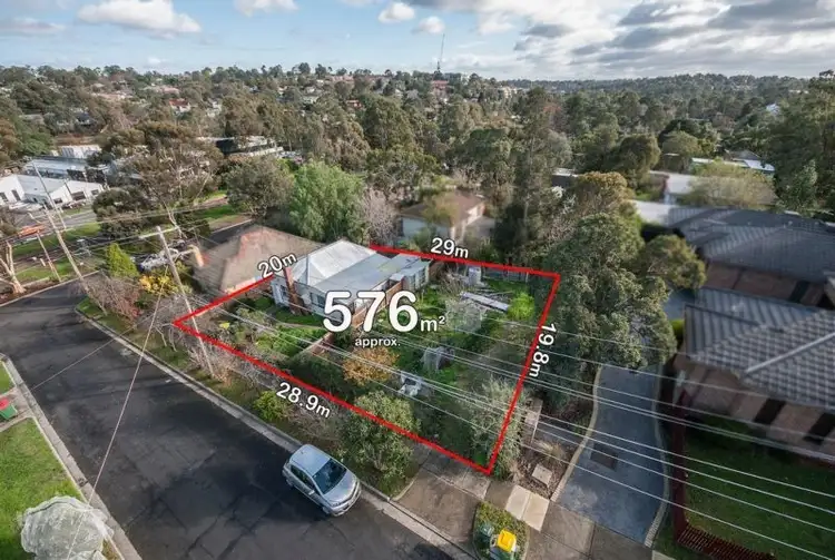 54 Beaconsfield Road, Briar Hill VIC 3088