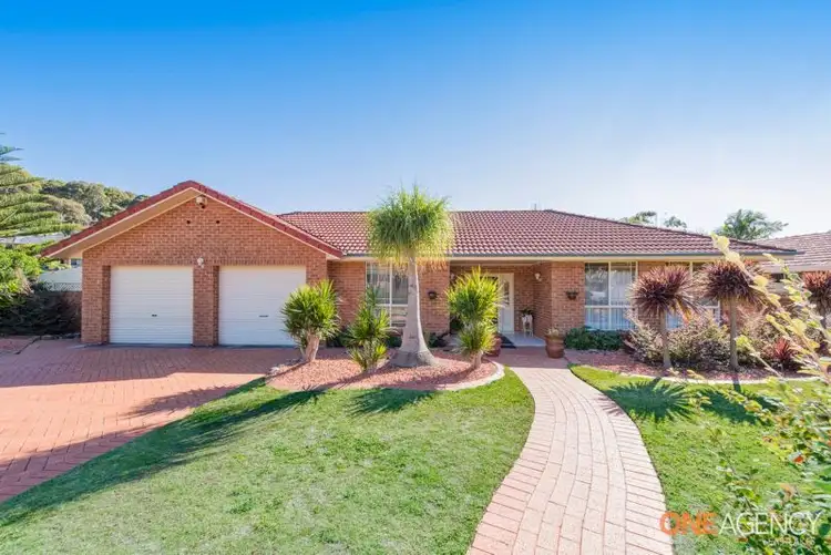 34 Silky Oak Drive, Caves Beach NSW 2281