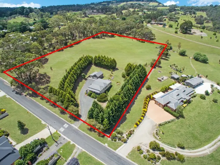1015 Lal Lal Street, Buninyong VIC 3357