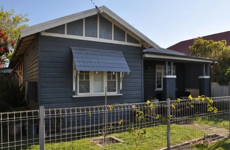 23 Queen Street, Stockton NSW 2295