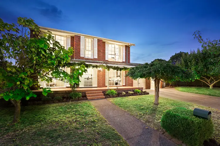 19 Beresford Close, Doncaster East VIC 3109