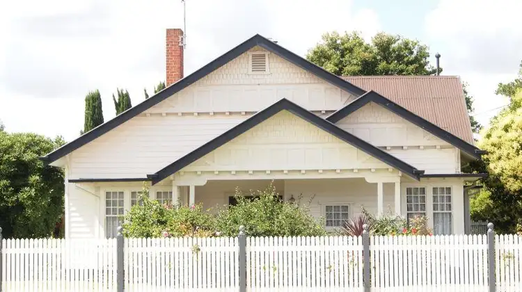 13 Turnbull Street, Bairnsdale VIC 3875