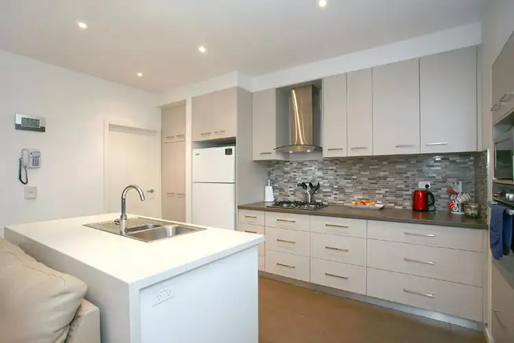 Seventh view of Homely house listing, 4 Viewmount Place, Skye VIC 3977