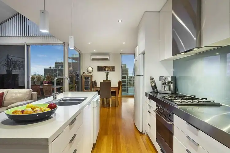 Fifth view of Homely house listing, 16 Little Dryburgh Street South, North Melbourne VIC 3051