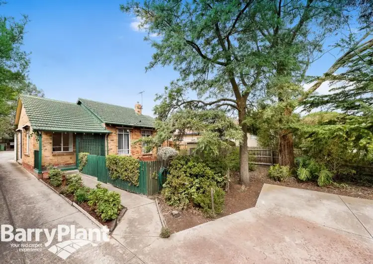 1/8 Lawson Parade, Heidelberg Heights VIC 3081