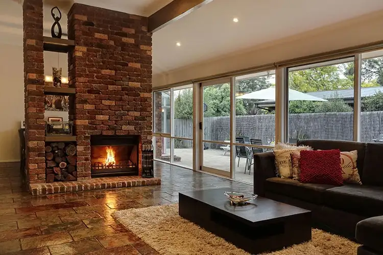Second view of Homely house listing, 14 Darling Court, Rowville VIC 3178