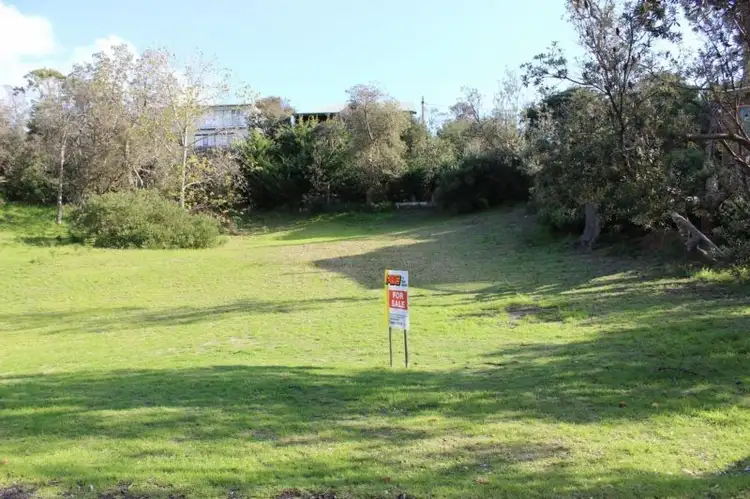 5 McMILLAN AVENUE, Venus Bay VIC 3956