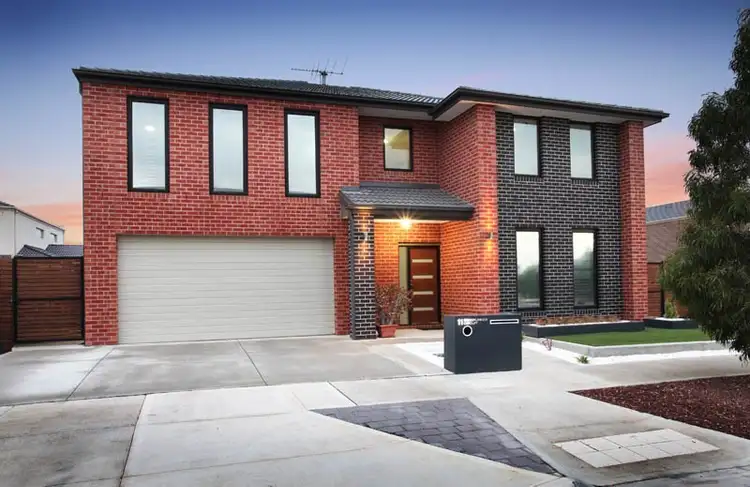 Second view of Homely house listing, 11 Edgerunner Circuit, St Albans VIC 3021