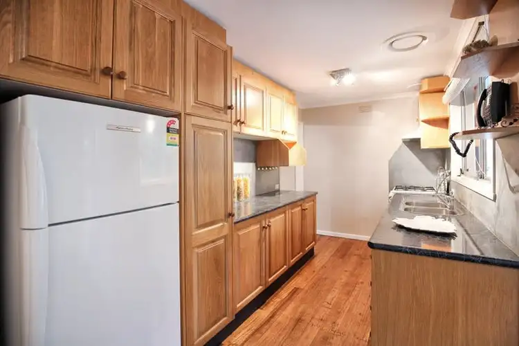 Fifth view of Homely house listing, 113 Erinbank Crescent, Westmeadows VIC 3049