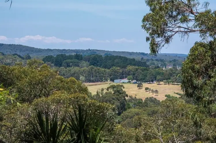 67 Temple Road, Selby VIC 3159