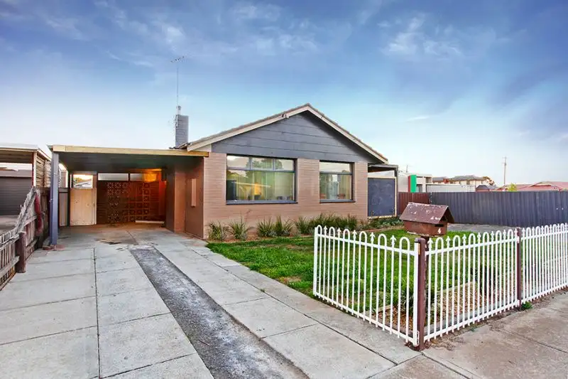 Main view of Homely house listing, 4 Dyer Street, Hoppers Crossing VIC 3029