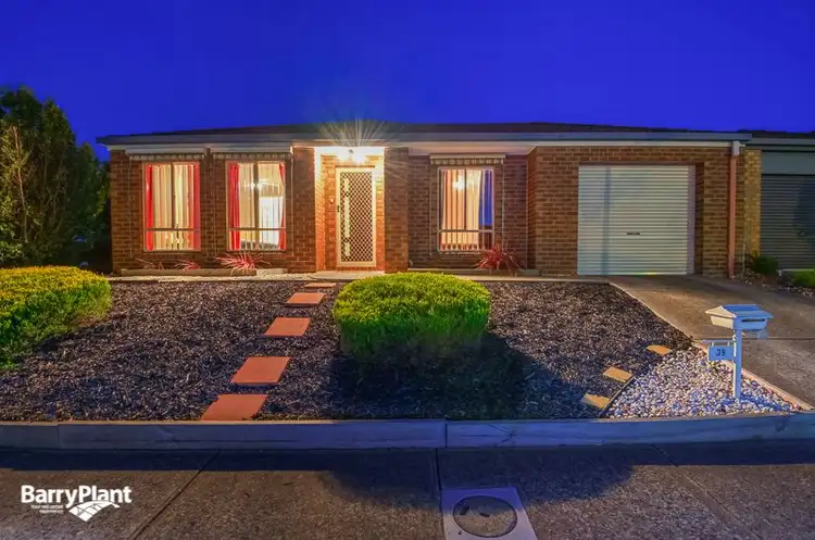 39 Miralie Way, Cranbourne West VIC 3977