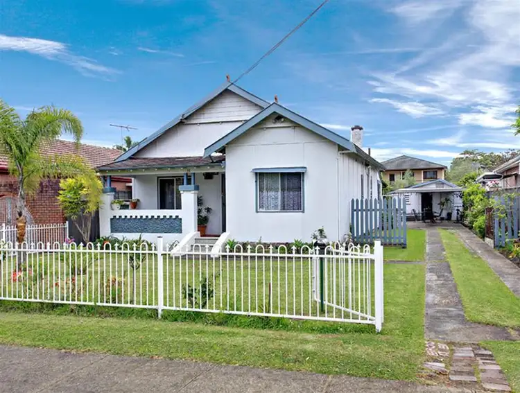 35 Salvia Avenue, Bankstown NSW 2200