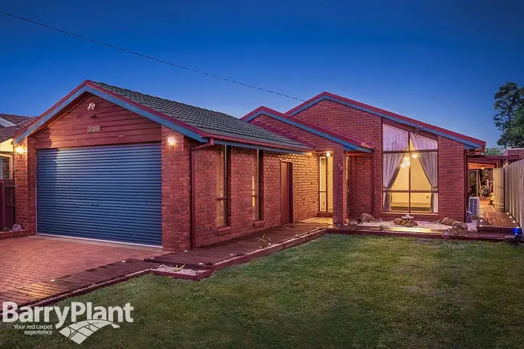 28 Macneil Drive, Altona Meadows VIC 3028