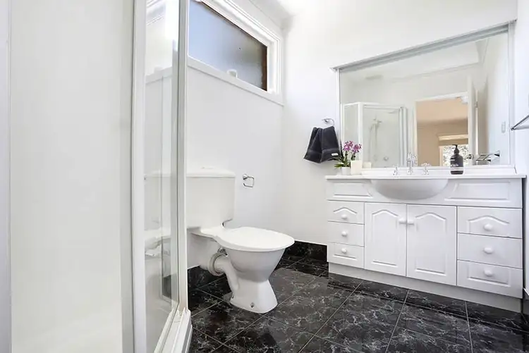 Second view of Homely house listing, 4 Crisp Court, Vermont VIC 3133
