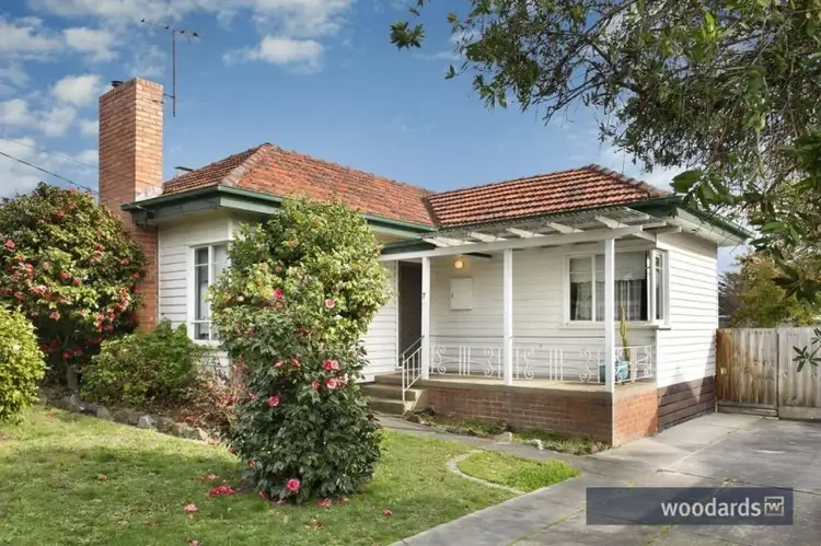 7 Cornfield Grove, Box Hill South VIC 3128