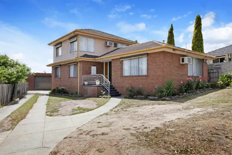 328 Carrick Drive, Gladstone Park VIC 3043