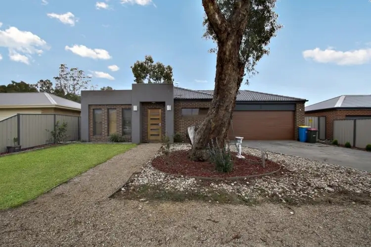 20 Greenwood Rise, Broadford VIC 3658