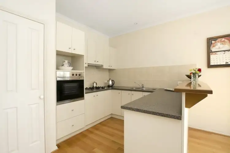 Sixth view of Homely townhouse listing, 2/33 Sesame Street, Mount Waverley VIC 3149