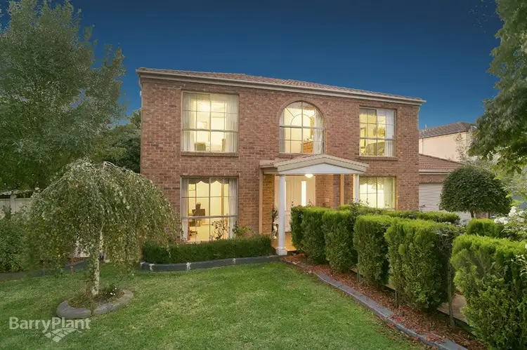 1 Jomary Court, Berwick VIC 3806