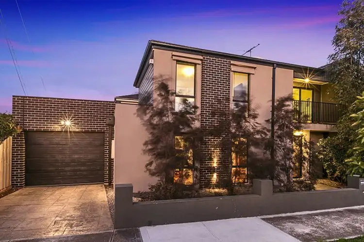 3/2 Scovell Crescent, Maidstone VIC 3012