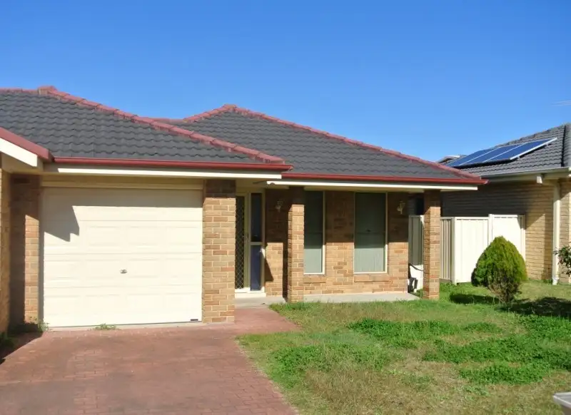 Main view of Homely house listing, 1/36 Gwen Parade, Raymond Terrace NSW 2324