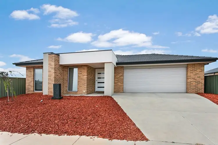 3 CABERNET DRIVE, Maiden Gully VIC 3551