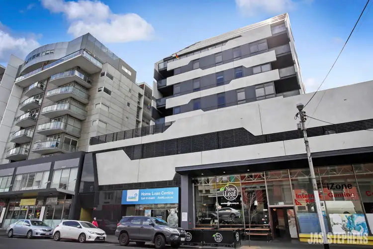 10.03/240 Barkly Street, Footscray VIC 3011