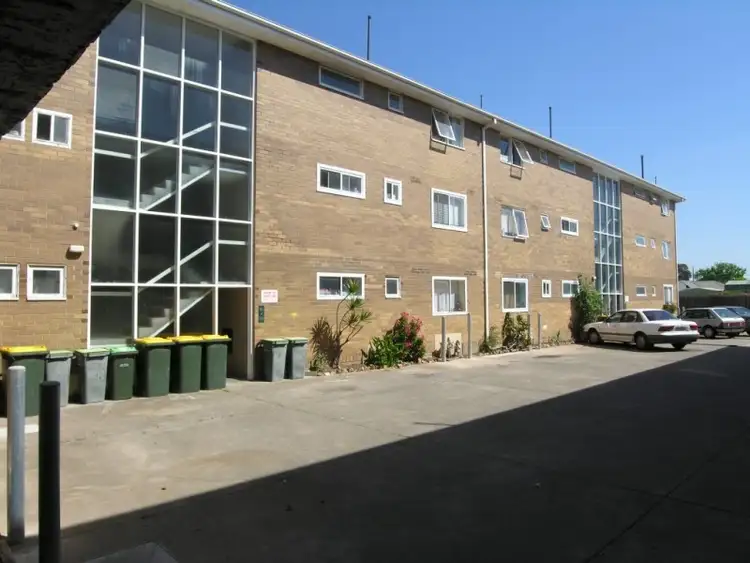 8/291 York Street, Sale VIC 3850