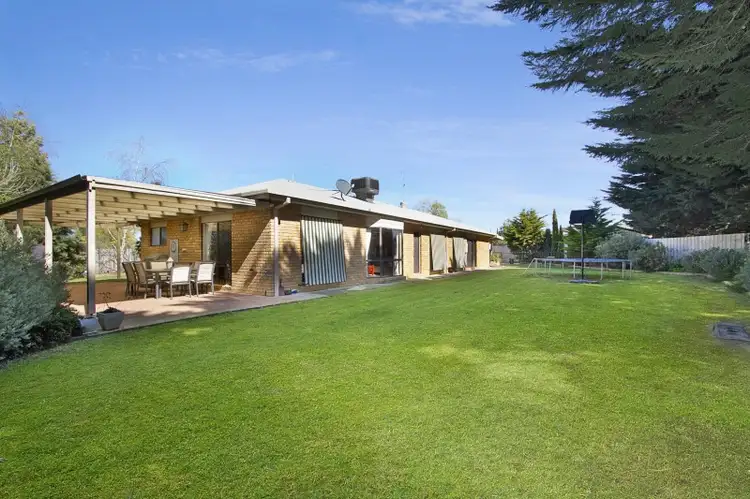13 Sinclair Court, Wallan VIC 3756