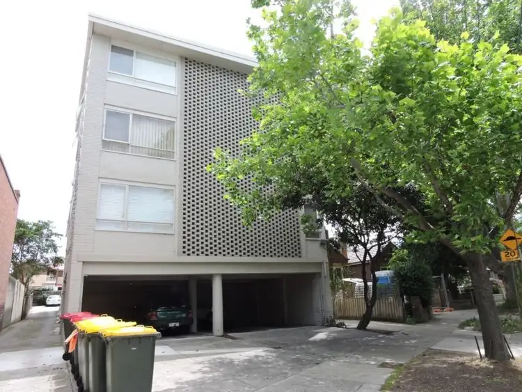 14/5-7 Mooltan Street, Travancore VIC 3032