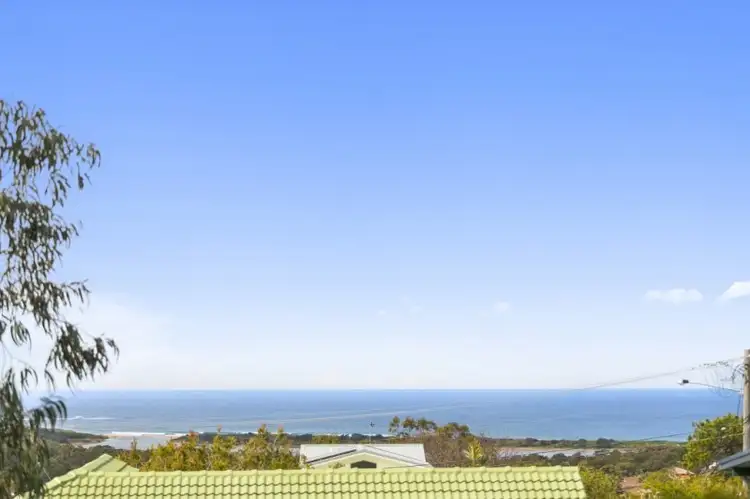 Main view of Homely house listing, 4 Cambridge Avenue, Narraweena NSW 2099
