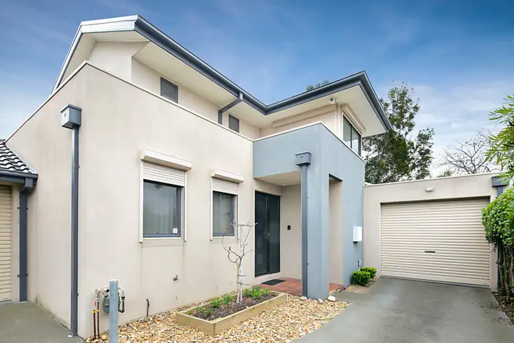 Second view of Homely townhouse listing, 2/177 Station Street, Fairfield VIC 3078